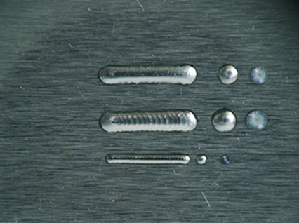 <a href='http://www.tjtianlian.com.cn/product/3.htm' class='text_a'>模具激光焊機</a>修復(fù)鏡面模具效果